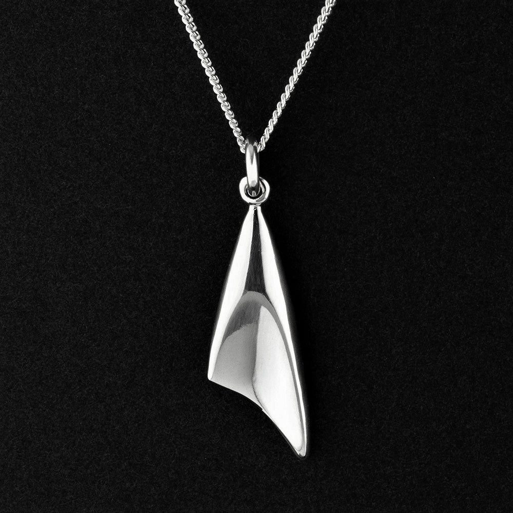 simple sterling silver pendant necklace