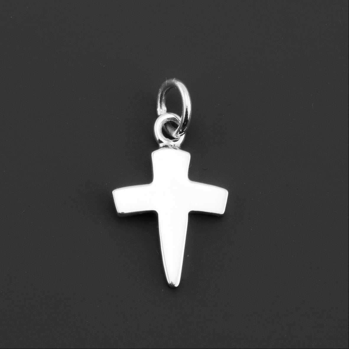 small plain sterling silver cross pendant