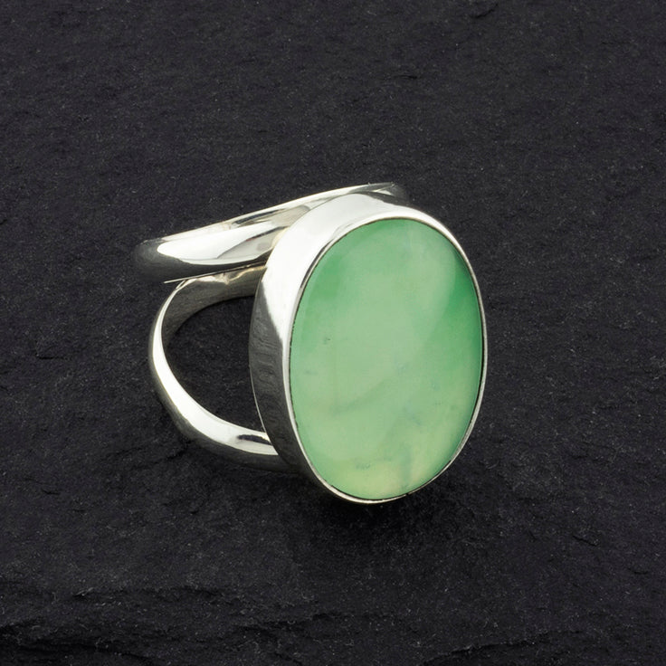 sterling silver chrysoprase ring