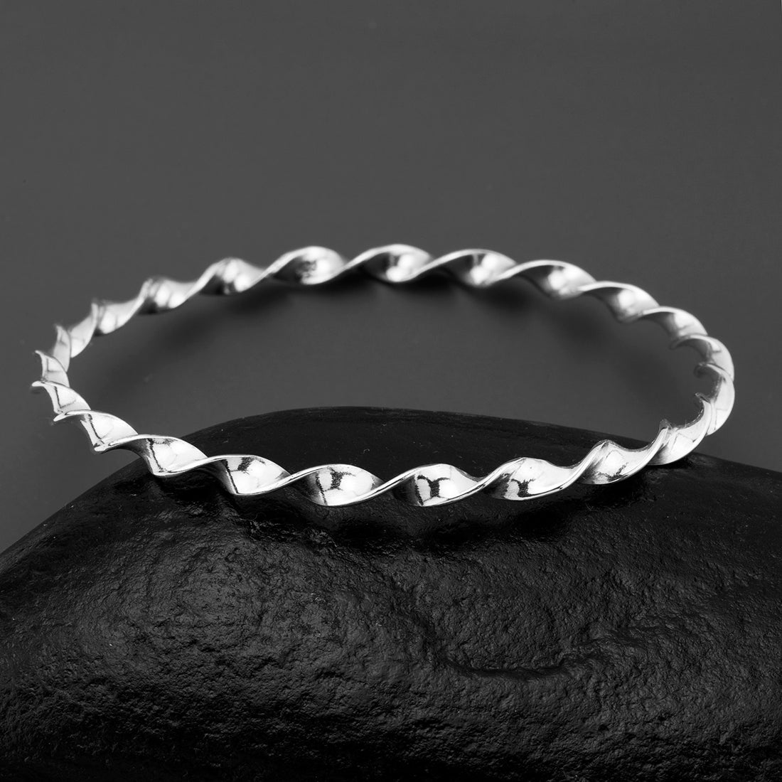 sterling silver swirl bangle