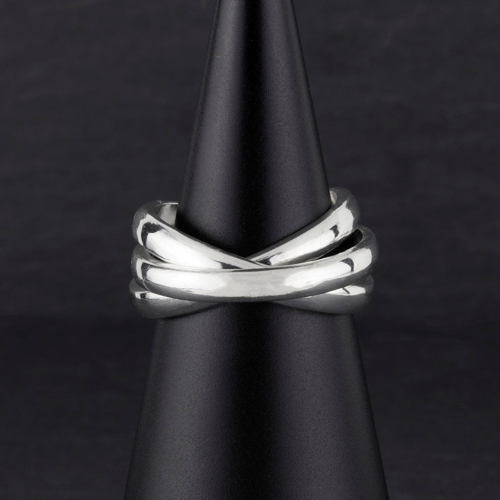 sterling silver triple interlocking ring