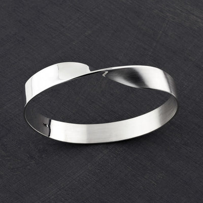 sterling silver twisted mobius bangle