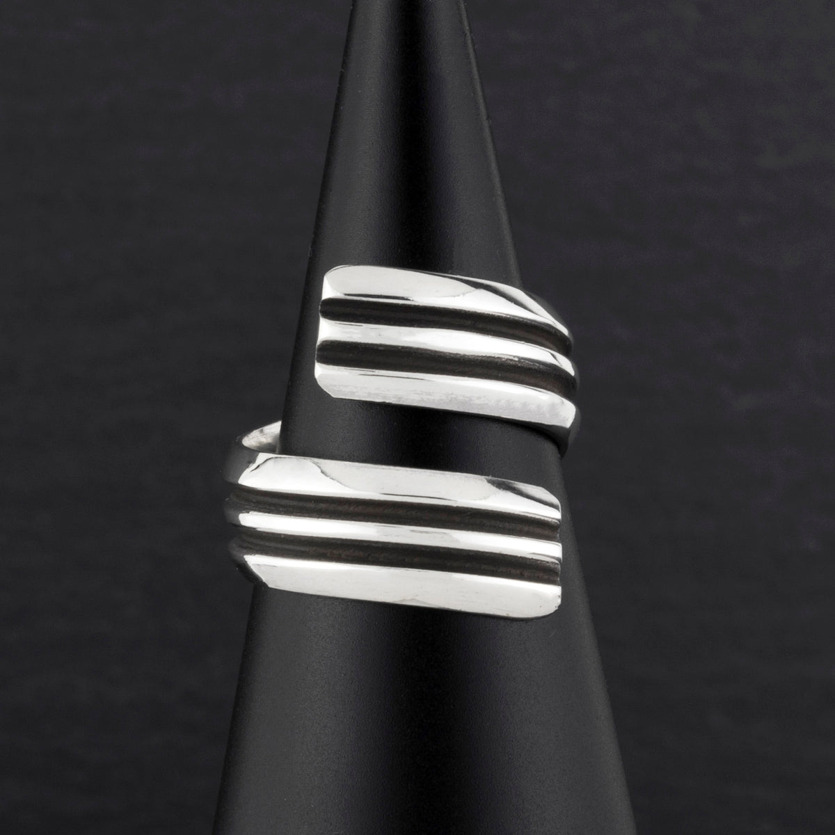 Taxco Silver Ribbed Wrap Ring - Reveka Rose