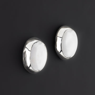 white shell oval stud earrings