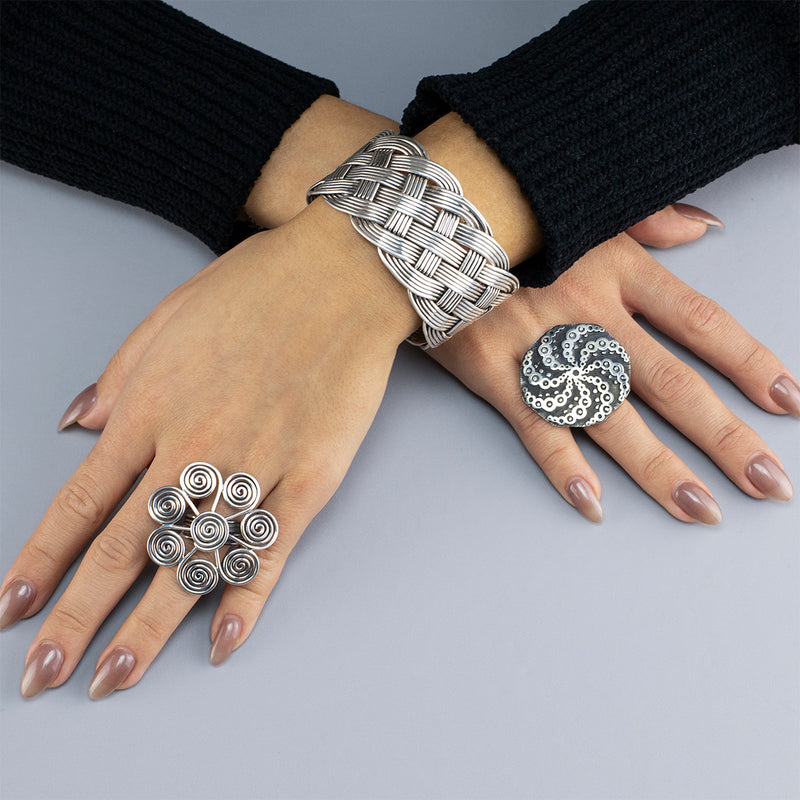 large Taxco silver infinity spiral ring