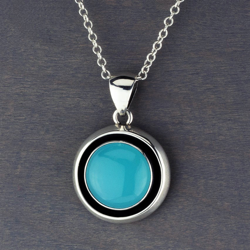 Sky Blue Chalcedony Silver Circle Necklace - Short Pendant Necklace | Short pendant  necklace, Circle necklace, Pendant necklace
